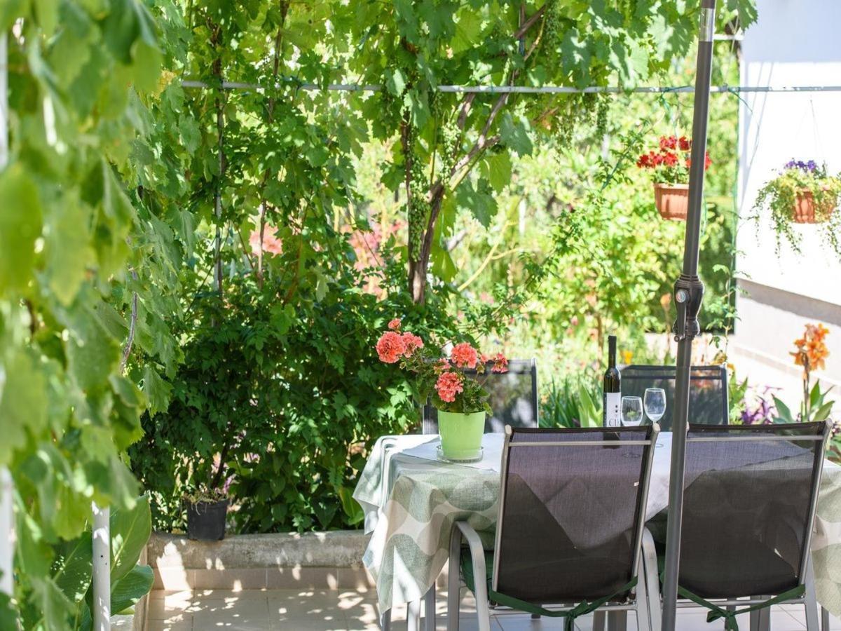 Apartments Beba - Peaceful Location Trogir Extérieur photo