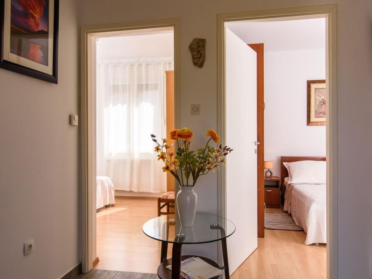 Apartments Beba - Peaceful Location Trogir Extérieur photo