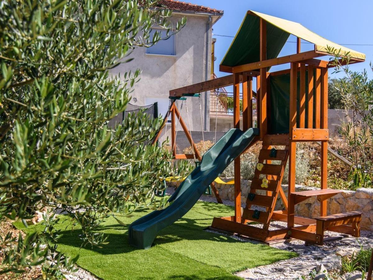 Apartments Beba - Peaceful Location Trogir Extérieur photo