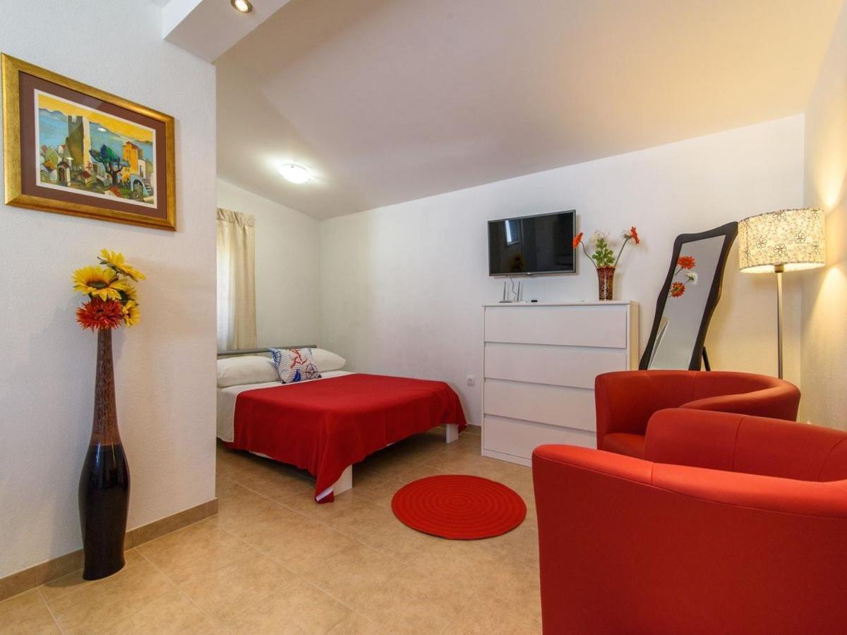 Apartments Beba - Peaceful Location Trogir Extérieur photo